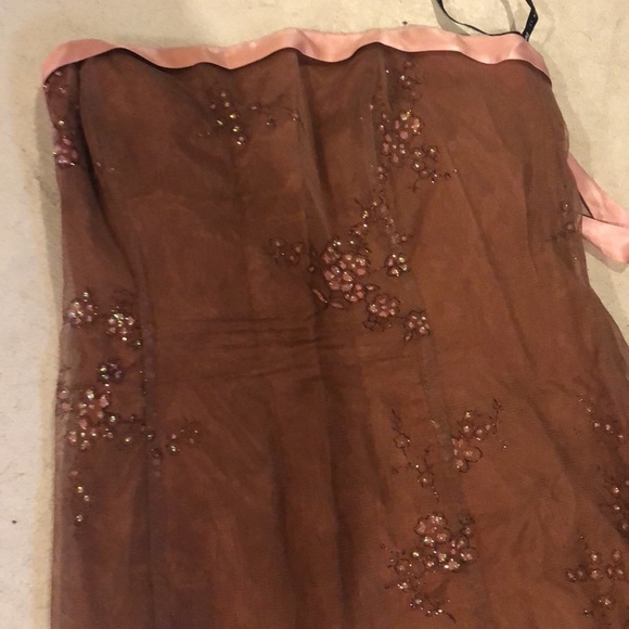 Formal brown and pink dress - Picture 3 of 6